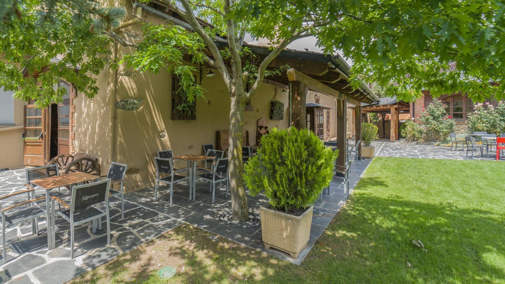 Fonda Dels Pics Hotel Escardacs Exterior photo