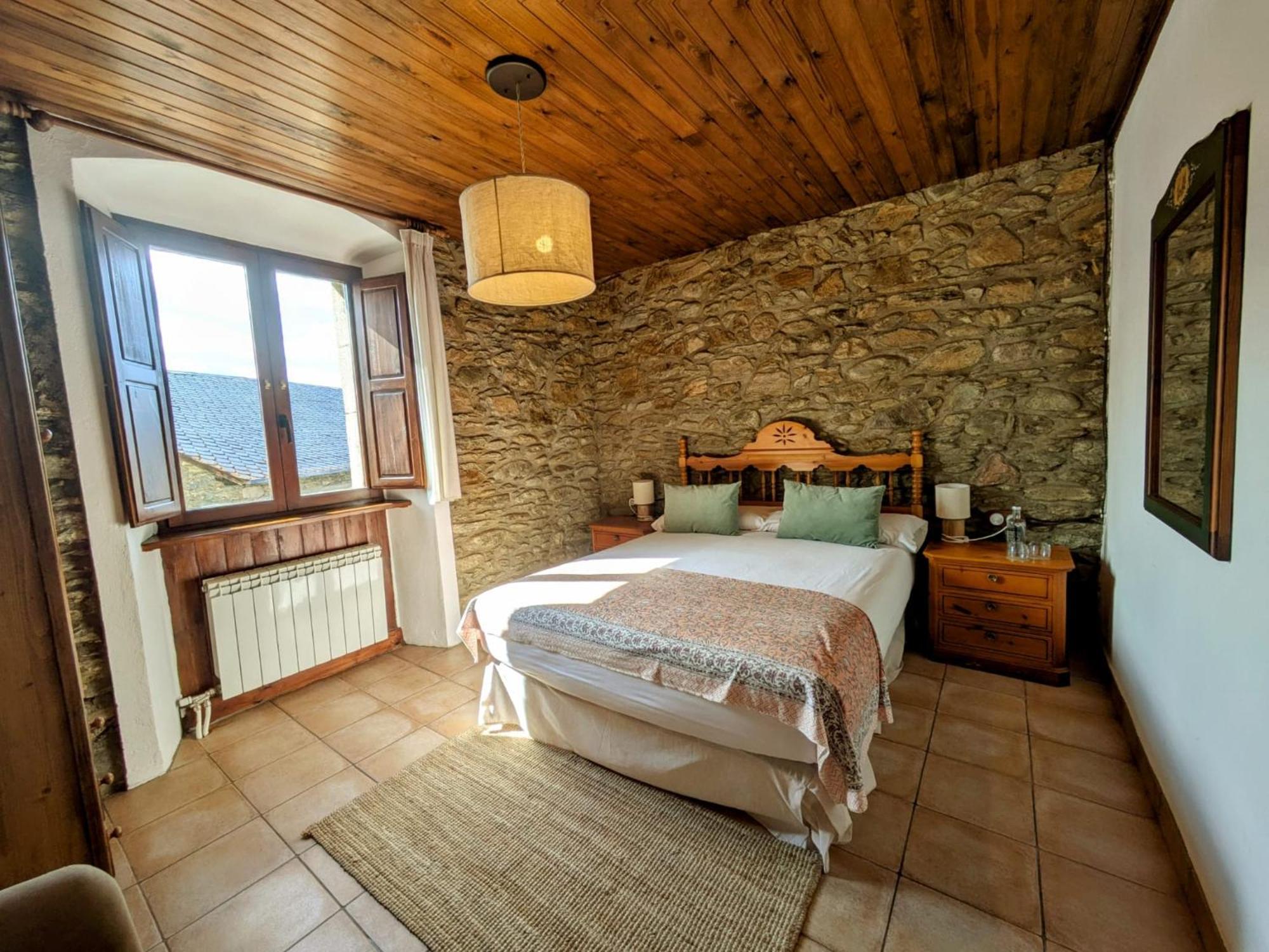 Fonda Dels Pics Hotel Escardacs Exterior photo